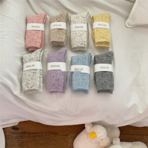 Female Solidcolor Mid-calf Length Cashmere Socks